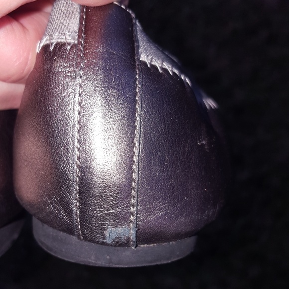 Stuart Weitzman Giveable Flats - Picture 8 of 8